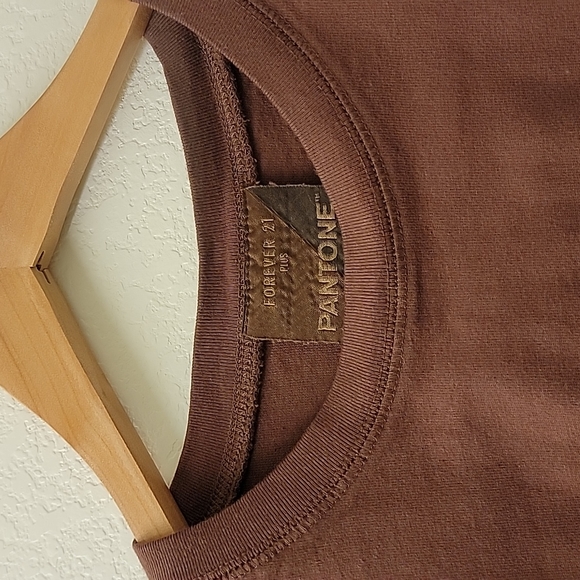 Panetone x Forever 21 | Brown Embroidered T Shirt - Picture 4 of 11